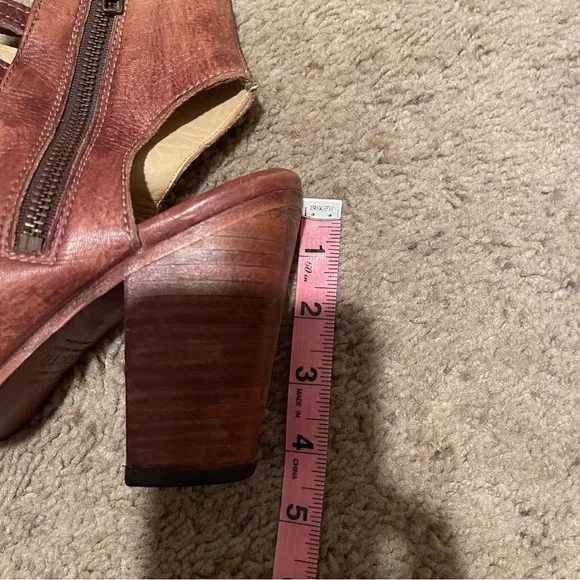 Bed Stu women chestnut brown distressed leather caged stacked heel shoes, 8 1/2 - Picture 12 of 12